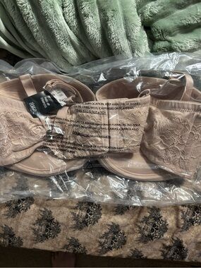 Nude Lace Underwire Bra - Supportive Everyday Comfort